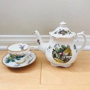 Made in England Teapot & Tea Cup Set